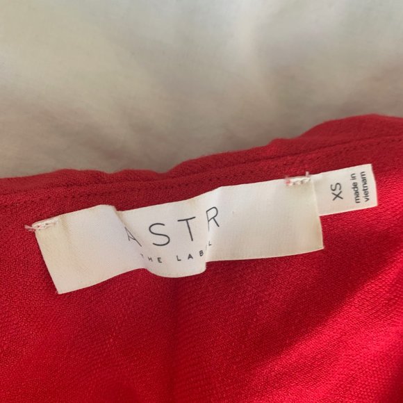 ASTR Ruffle One Shoulder Top - Picture 3 of 3